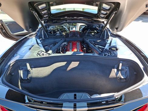 Used 2022 Chevrolet Corvette Stingray Preferred Cpe w/ Z51 Performance Package image 31