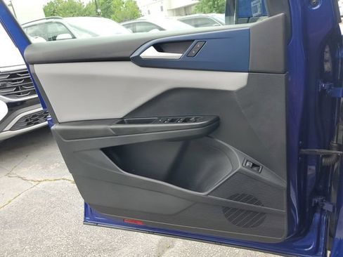 Certified 2023 Volkswagen Taos SE w/ Panoramic Sunroof Package FWD image 29