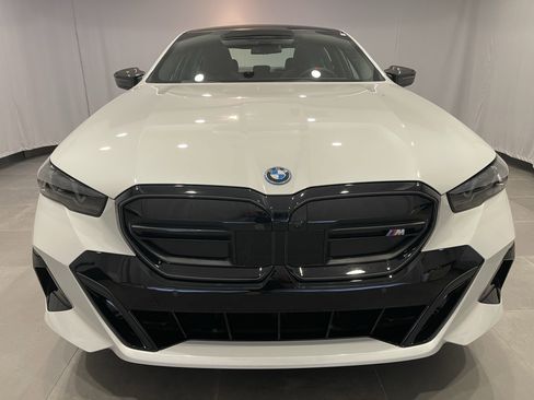New 2025 BMW i5 M60 w/ Executive Package image 2