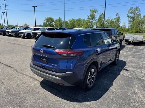 Used 2023 Nissan Rogue SV AWD/4WD image 7