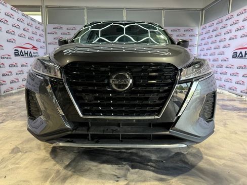 Used 2021 Nissan Kicks S image 2