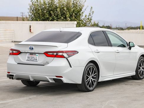Certified 2024 Toyota Camry SE w/ Cold Weather Package FWD image 6