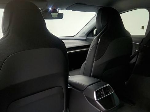 Used 2025 Lucid Air Pure RWD image 46
