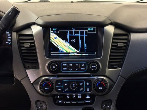 Used 2019 Chevrolet Suburban LT image 14