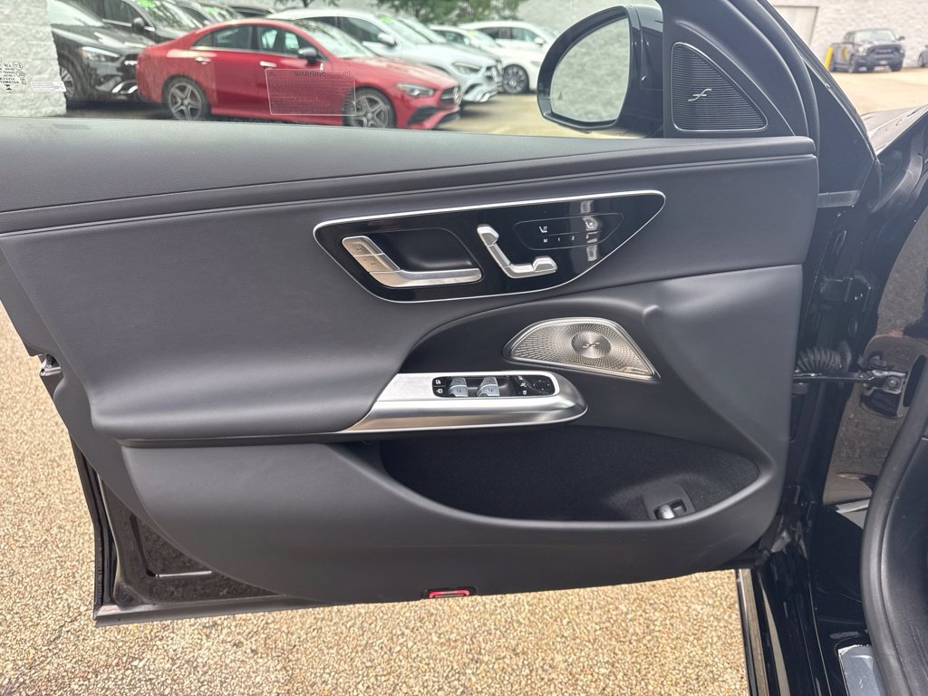 Used 2026 Mercedes-Benz E 350 4MATIC Sedan image 10
