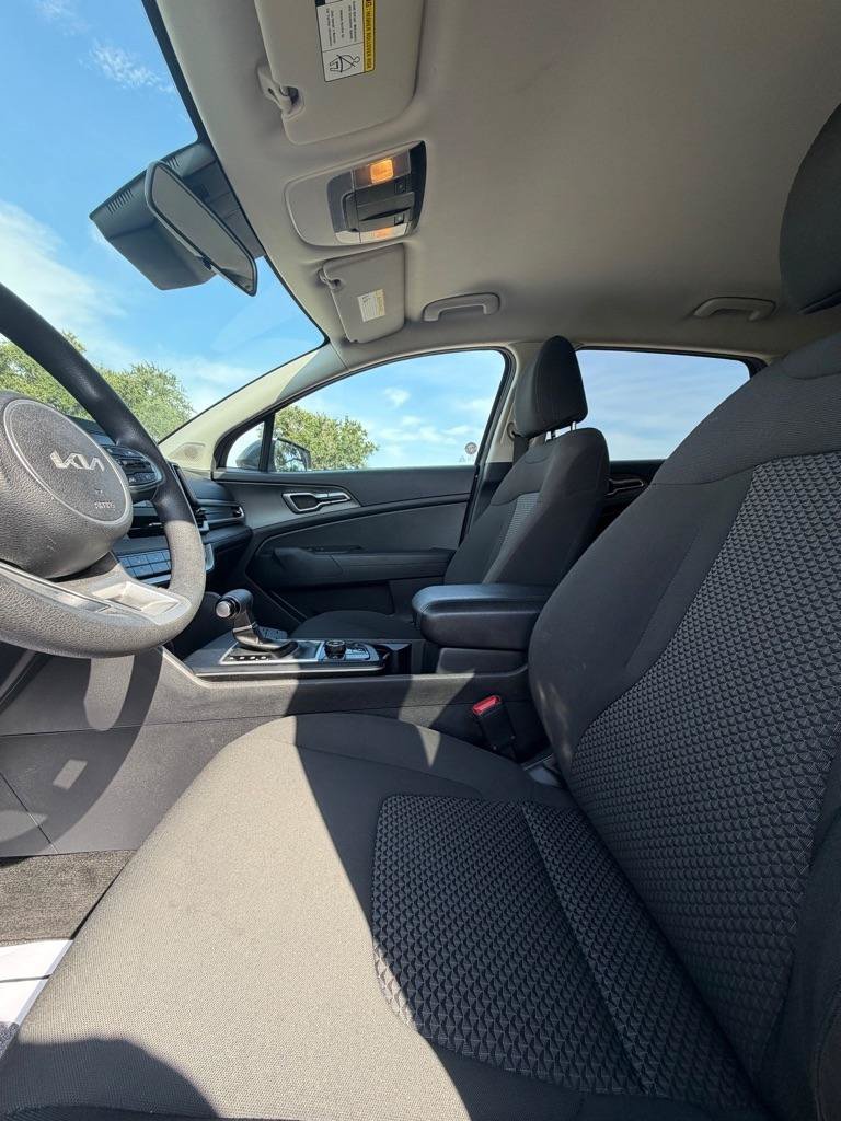 Used 2023 Kia Sportage LX FWD image 10