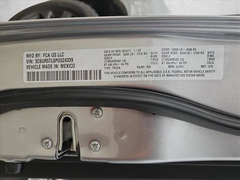 Used 2023 RAM 2500 Limited image 24