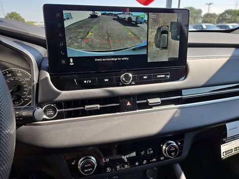 New 2025 Mitsubishi Outlander Trail Edition image 25