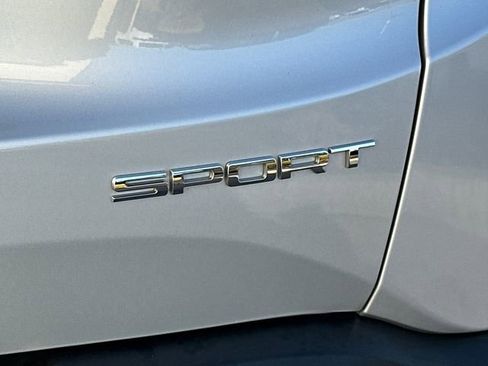 Used 2019 Jeep Renegade Sport image 13