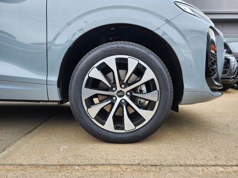 New 2026 Audi Q3 quattro 2.0T AWD/4WD image 18