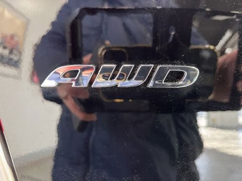 Used 2022 Chrysler 300 Touring image 7