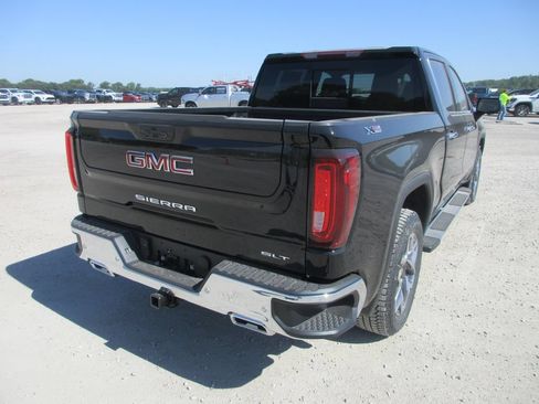 New 2026 GMC Sierra 1500 SLT w/ SLT Premium Plus Package AWD/4WD image 5