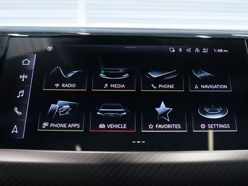 Used 2023 Audi e-tron GT Premium Plus image 21