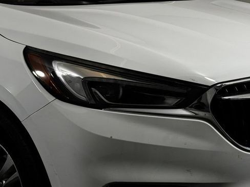 Used 2018 Buick Enclave Essence FWD image 15