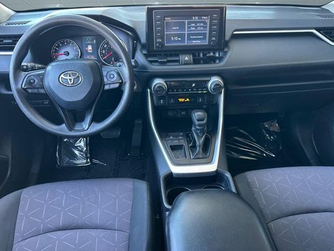 Used 2019 Toyota RAV4 XLE w/ Convenience Package FWD image 15