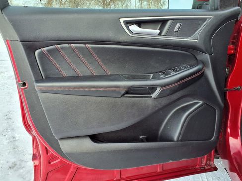 Used 2022 Ford Edge ST-Line w/ Class II Trailer Tow Package image 22