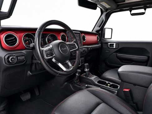 Used 2020 Jeep Wrangler Unlimited Rubicon AWD/4WD image 2