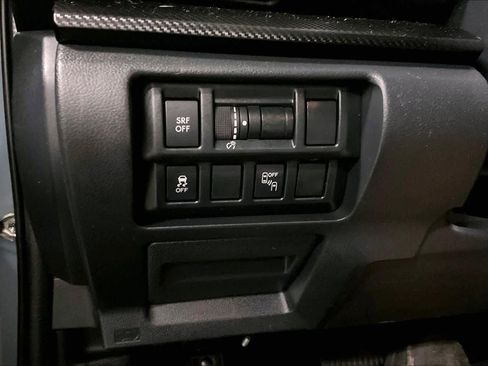Used 2019 Subaru Crosstrek 2.0i Premium AWD/4WD image 33