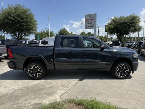 Used 2025 RAM 1500 Laramie w/ Sport Appearance Package AWD/4WD image 3