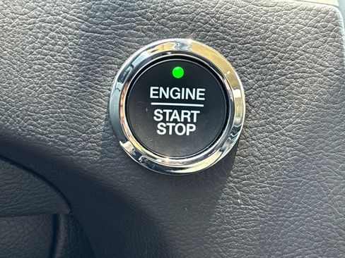 Used 2024 Ford Edge SEL AWD/4WD image 14