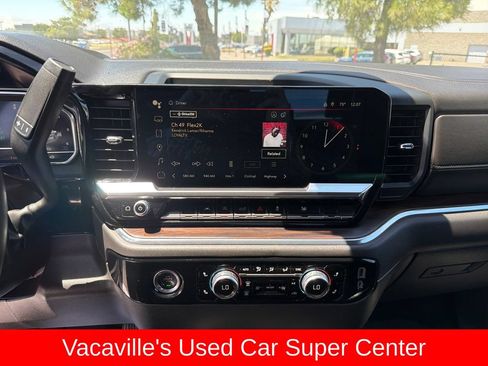 Used 2024 GMC Sierra 1500 SLT AWD/4WD image 17