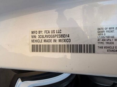 Used 2023 RAM ProMaster 2500 FWD image 30