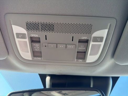 Used 2022 Acura ILX w/ Premium Package image 35