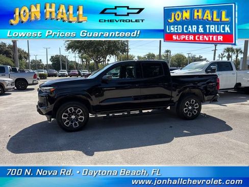 Used 2024 Chevrolet Colorado LT w/ LT Convenience Package III AWD/4WD image 3