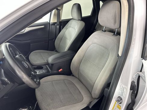 Used 2020 Ford Escape SE FWD image 11