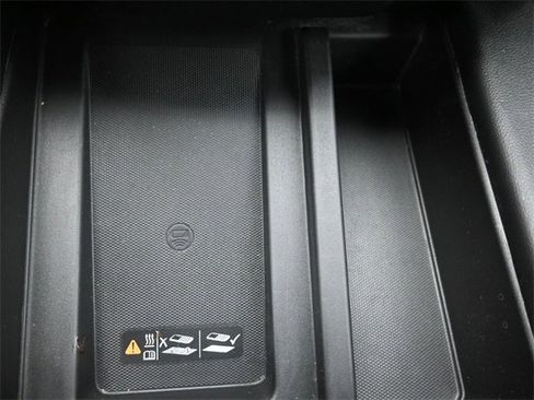 Used 2022 Chevrolet Silverado 1500 High Country w/ LPO, Dark Essentials Package image 34