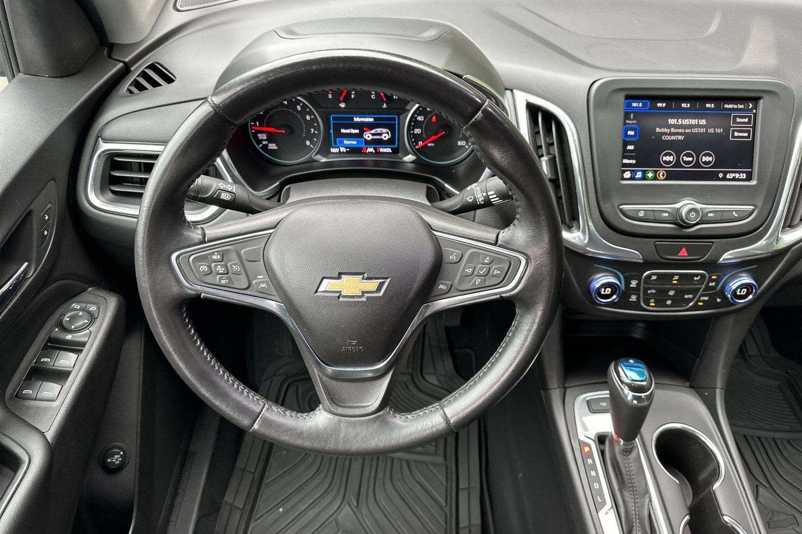 Used 2020 Chevrolet Equinox LT FWD image 16