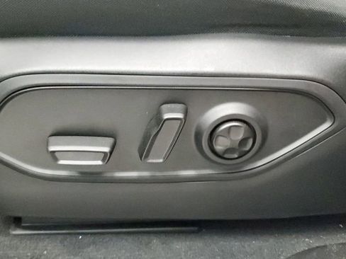 Used 2024 Jeep Grand Cherokee L Laredo w/ Luxury Tech Group I image 25