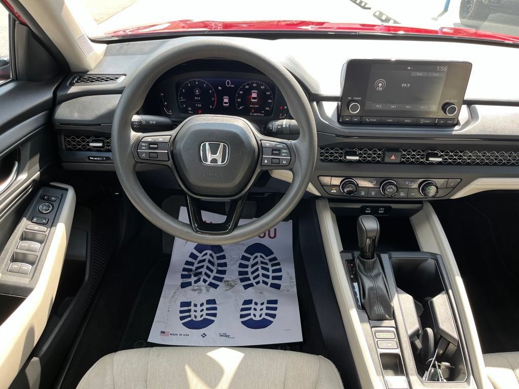 Used 2025 Honda Accord SE image 13