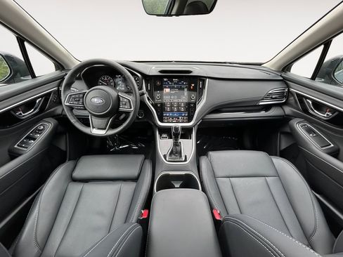 Used 2025 Subaru Outback Limited image 13