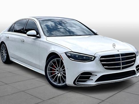 Used 2022 Mercedes-Benz S 500 4MATIC image 4