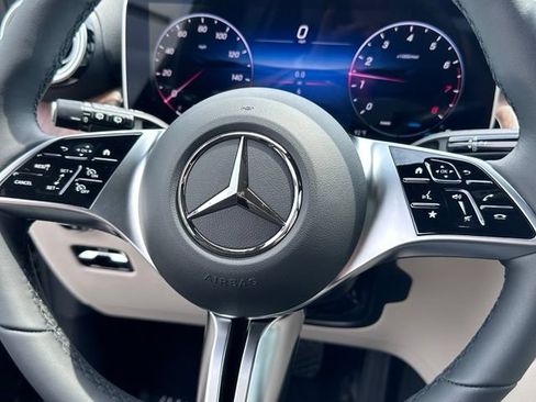 New 2026 Mercedes-Benz GLC 300 4MATIC image 19