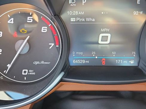 Used 2019 Alfa Romeo Giulia Ti RWD image 10
