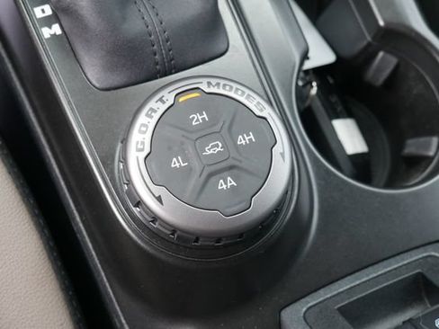 Used 2022 Ford Bronco Wildtrak AWD/4WD image 21