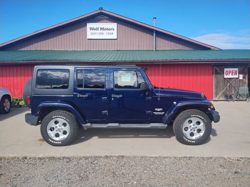 Used 2013 Jeep Wrangler Unlimited Sahara w/ Connectivity Group image 1