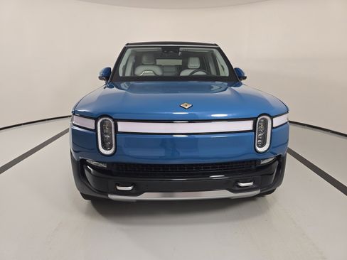 Used 2024 Rivian R1S Adventure AWD/4WD image 8