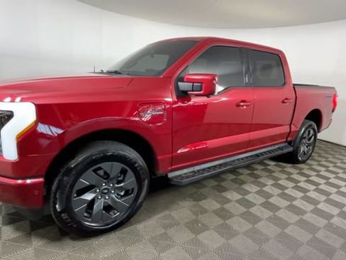 Used 2023 Ford F150 Lightning Lariat AWD/4WD image 10