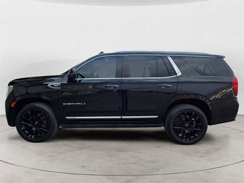 Used 2021 GMC Yukon Denali w/ Denali Premium Package image 2