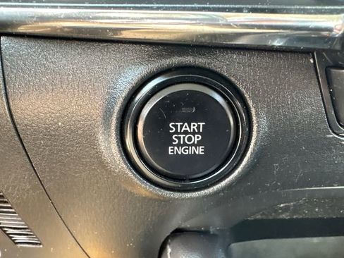 Used 2024 MAZDA MAZDA3 s FWD image 29