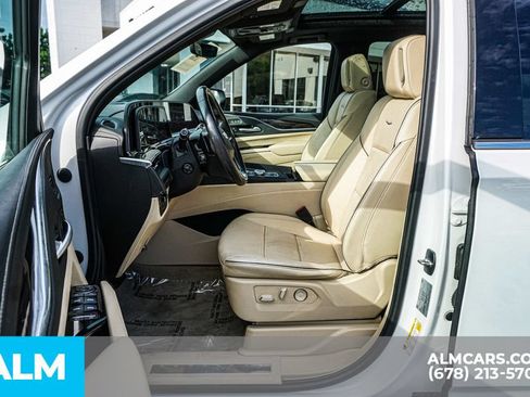 Used 2023 Cadillac Escalade Premium Luxury w/ Performance Package AWD/4WD image 21