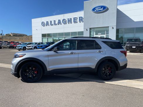 Used 2022 Ford Explorer ST w/ Equipment Group 401A AWD/4WD image 28