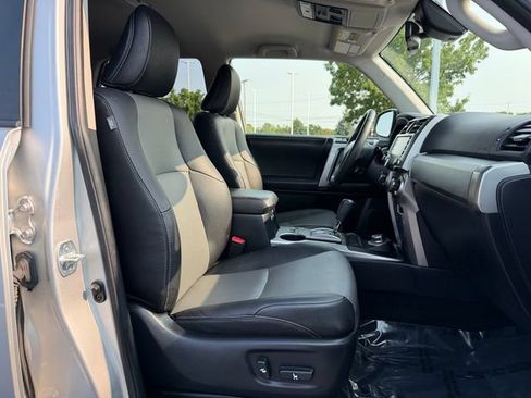 Certified 2021 Toyota 4Runner SR5 Premium AWD/4WD image 19