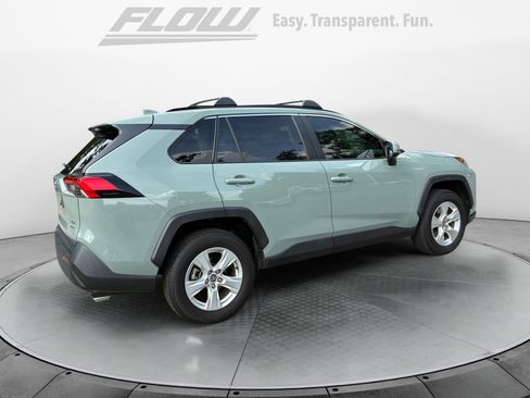 Used 2021 Toyota RAV4 XLE w/ Convenience Package AWD/4WD image 9