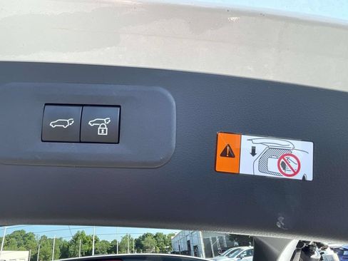 Used 2025 Lexus NX 250 FWD w/ Towing Package (2000 Lbs) image 11