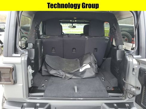 Used 2021 Jeep Wrangler Unlimited Sport image 8