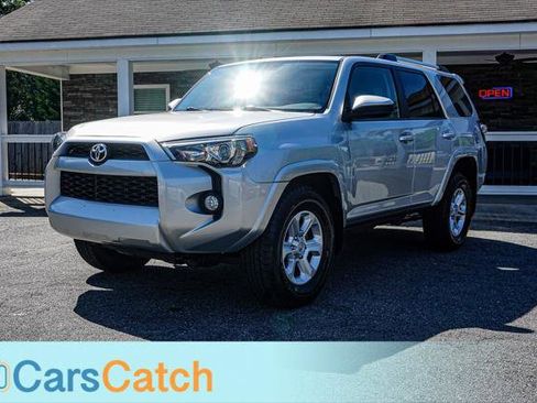 Used 2019 Toyota 4Runner SR5 image 12